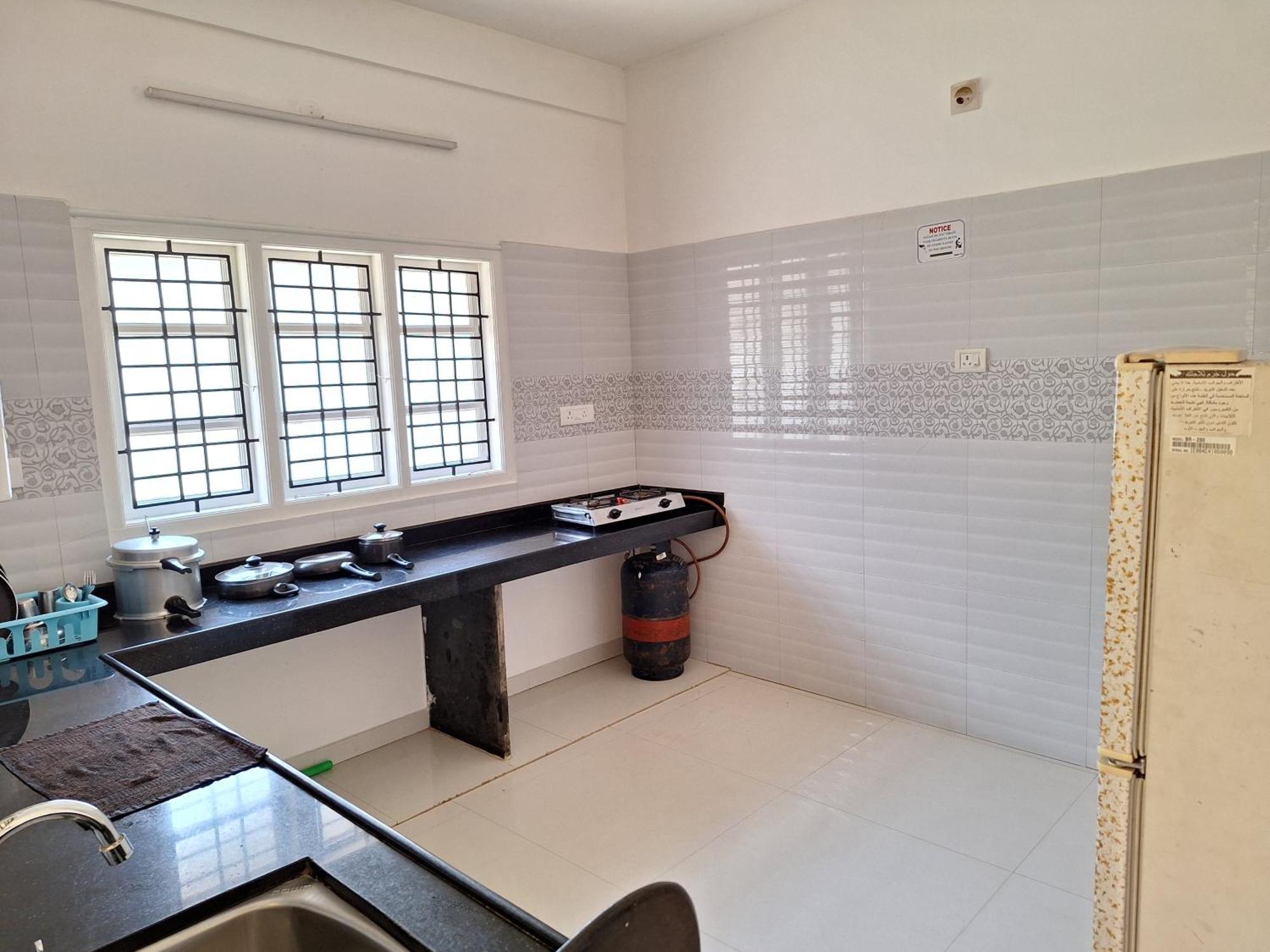 Suvarna Grande Homes Mangalore Room photo